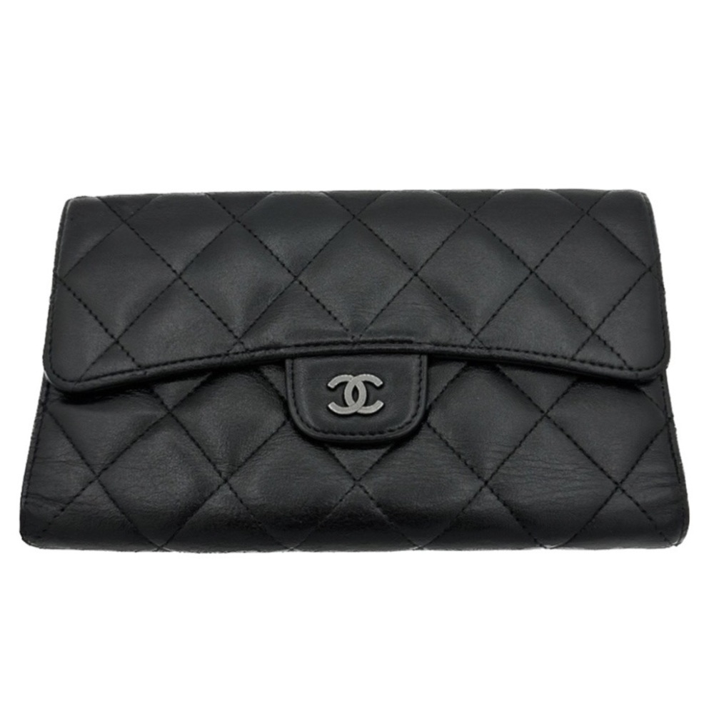 CHANEL Black Lambskin Classic Flap Wallet